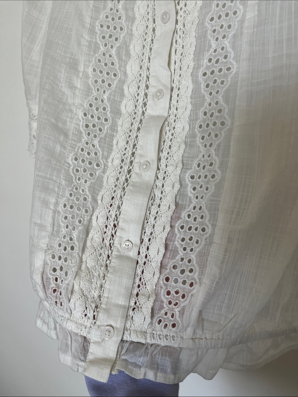 Gap Lace-Trim Puff Sleeve Shirt - Picture 3 of 10